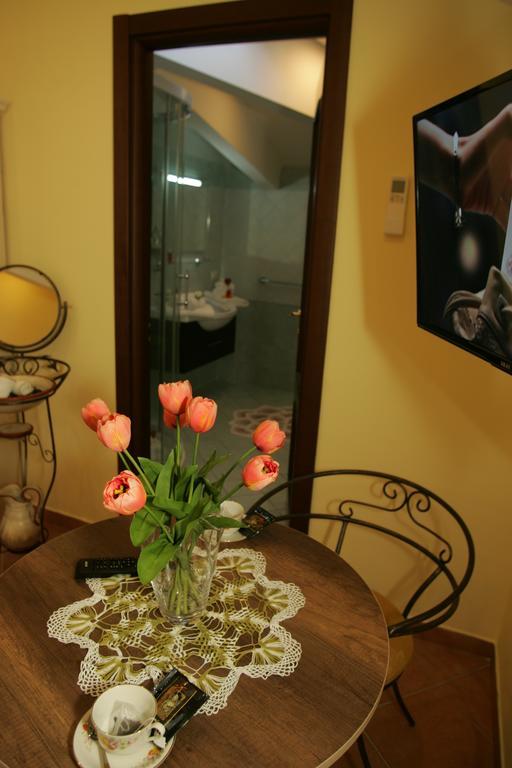 Mercatello Relais Old Couette-café Naples