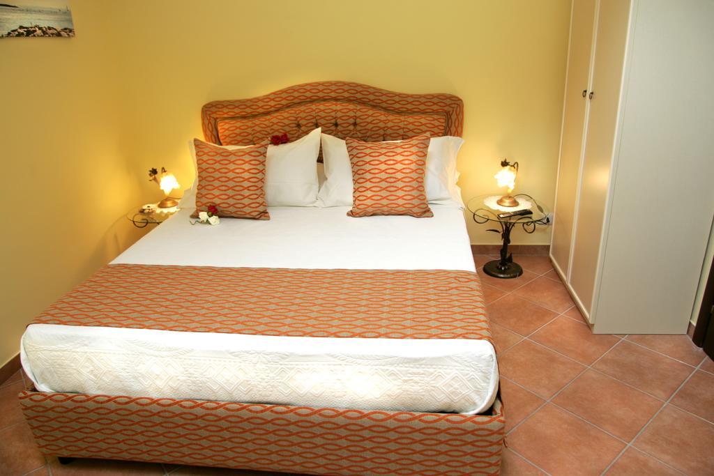 Mercatello Relais Old Couette-café 3*