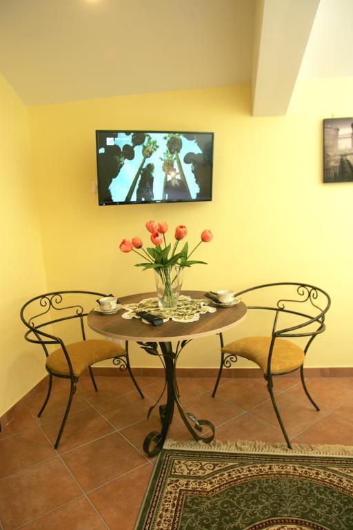 Mercatello Relais Old Couette-café